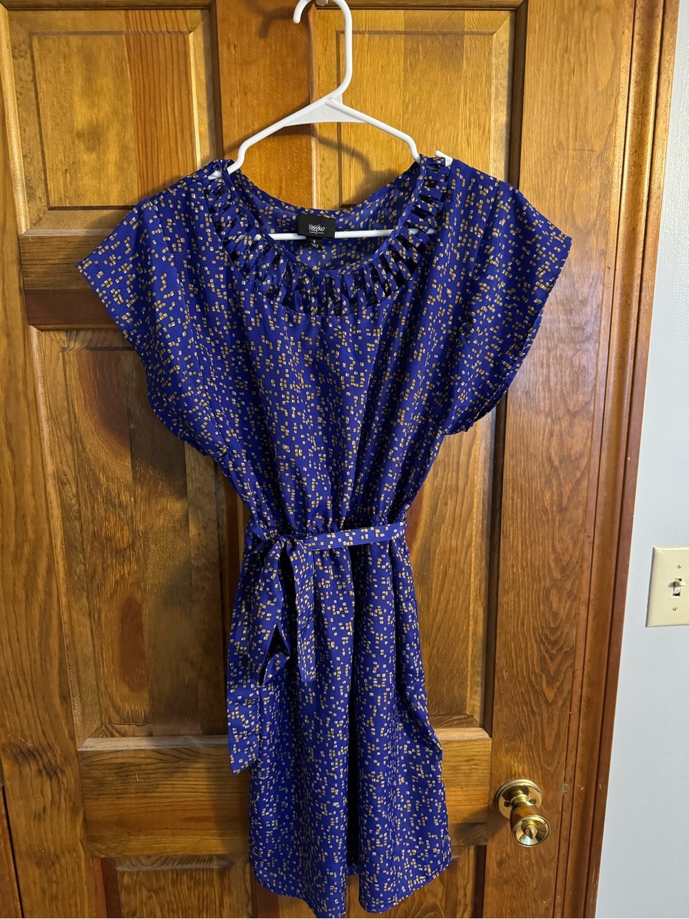 Blue dress with tan pattern